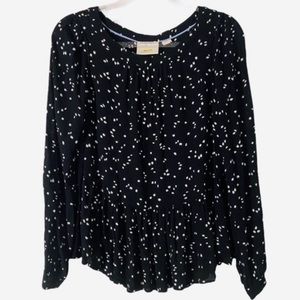 Cute light and airy Anthropologie Maeve top in size M.